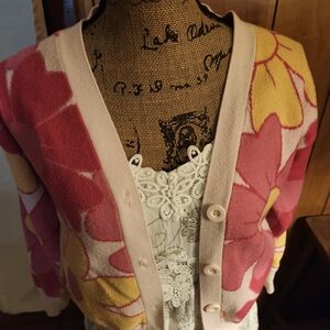 Willow & Wind Women's Cream Sweater